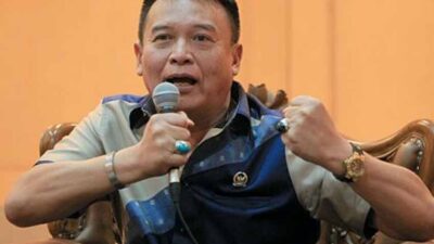 TB Hasanuddin: Saya Tersinggung dengan Pencopotan Baliho Ganjar-Mahfud dan Bendera PDIP di Bali