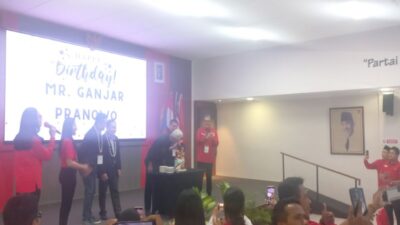 Ganjar Mendapat Kejutan Hari Kelahiran saat Menghadiri Workshop Partai PDIP CALD Party di Sekolah