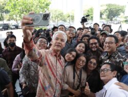 Momen Akrab Ganjar dan Anies Setelah Makan Siang dengan Presiden Jokowi