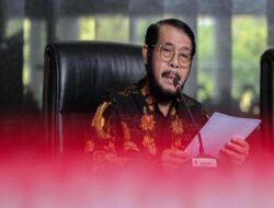 Hakim Mahkamah Konstitusi Memeriksa Tuntutan Anwar Usman Terhadap Paman Gibran di RPH