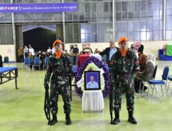 “Marsdya Gustaf Awasi Evakuasi 4 Penerbang Pesawat Super Tucano”
