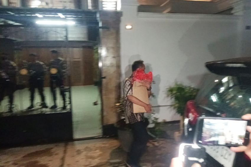 Penggeledahan Rumah Ketua Komisi IV DPR Selesai, KPK Sita 3 Koper dan 1 Kardus