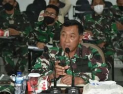 3 Letnan Jenderal Aktif di Markas Besar Tentara Nasional Indonesia Angkatan Darat yang berasal dari Satuan Komando Pasukan Khusus, 2 di antaranya merupakan mantan Panglima Daerah Militer.