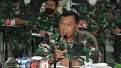 3 Letnan Jenderal Aktif di Markas Besar Tentara Nasional Indonesia Angkatan Darat yang berasal dari Satuan Komando Pasukan Khusus, 2 di antaranya merupakan mantan Panglima Daerah Militer.