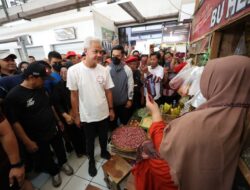 Ganjar Berjanji untuk Meningkatkan Kesejahteraan Pedagang di Pasar Boyolali Melalui Program Kredit dengan Bunga Ringan