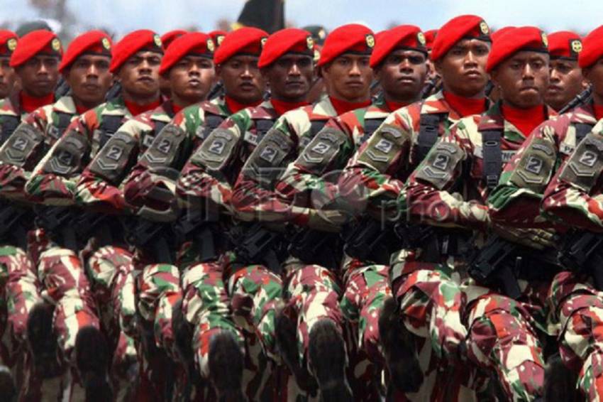 Prajurit Kopassus di Medan Operasi, Mengalami 14 Kali Terbuang dari Pesawat dan Minum Air yang Terkontaminasi