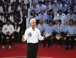 Debat Pilpres 2024: Ganjar Pranowo Menegaskan Pemerintah Harus Tegas, Tidak Boleh Emosional