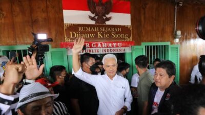 Ganjar Mengunjungi Rumah Pengasingan Soekarno-Hatta di Rengasdengklok dan Mengajak Masyarakat untuk Tetap Menghargai dan Mengenang Sejarah