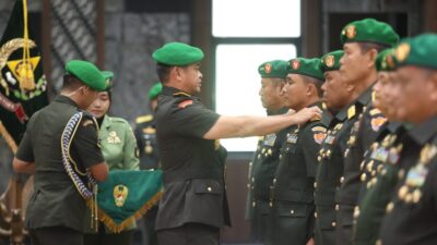 Maruli Melakukan Sertijab 6 Jabatan Strategis, Mantan Perisai Hidup Jokowi Kini Menjadi Pangdam Brawijaya