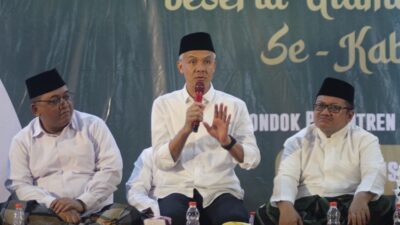 Silaturahmi dengan Kiai dan Ulama se-Bekasi, Komitmen Ganjar untuk Meningkatkan Kesejahteraan Guru di Ponpes