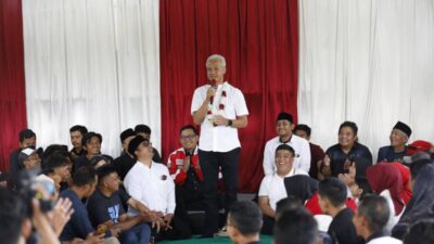 Bagaimana Ganjar Pranowo berhasil menurunkan harga bahan pokok dengan tiga strategi yang efektif