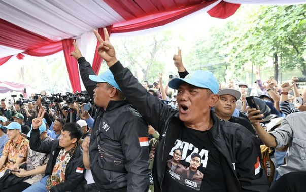 Nelayan Belawan Sumut Berbahagia Bertemu Prabowo, Sampaikan Aspirasi untuk Kesejahteraan