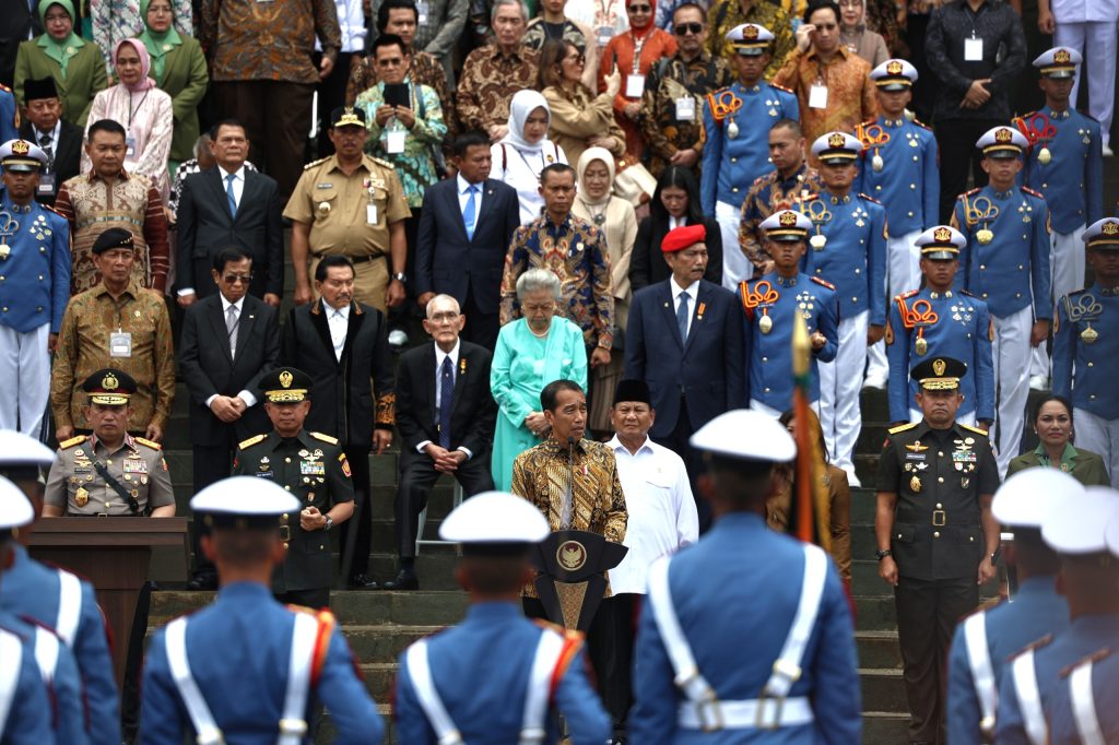 Tokoh TNI senior dan selebriti turut hadir dalam peresmian Graha Utama Akmil Magelang bersama Jokowi dan Prabowo