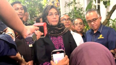 Sri Mulyani Mengenang Komentar Rizal Ramli tentang Warna Sepatu Kets