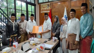 Wamenaker Afriansyah Meraih Gelar Bandar Mudo Pengimbang Rajo dari LAM Jambi