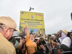 Acil Odah pimpin gerakan “Perempuan Menanam Ribuan Pohon” untuk Peringati Hari Kartini di Kalimantan Selatan