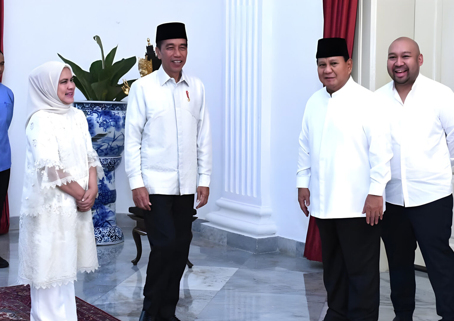 Prabowo Subianto dan Jokowi Bersarapan Bersama di Istana Negara pada Hari Kedua Lebaran