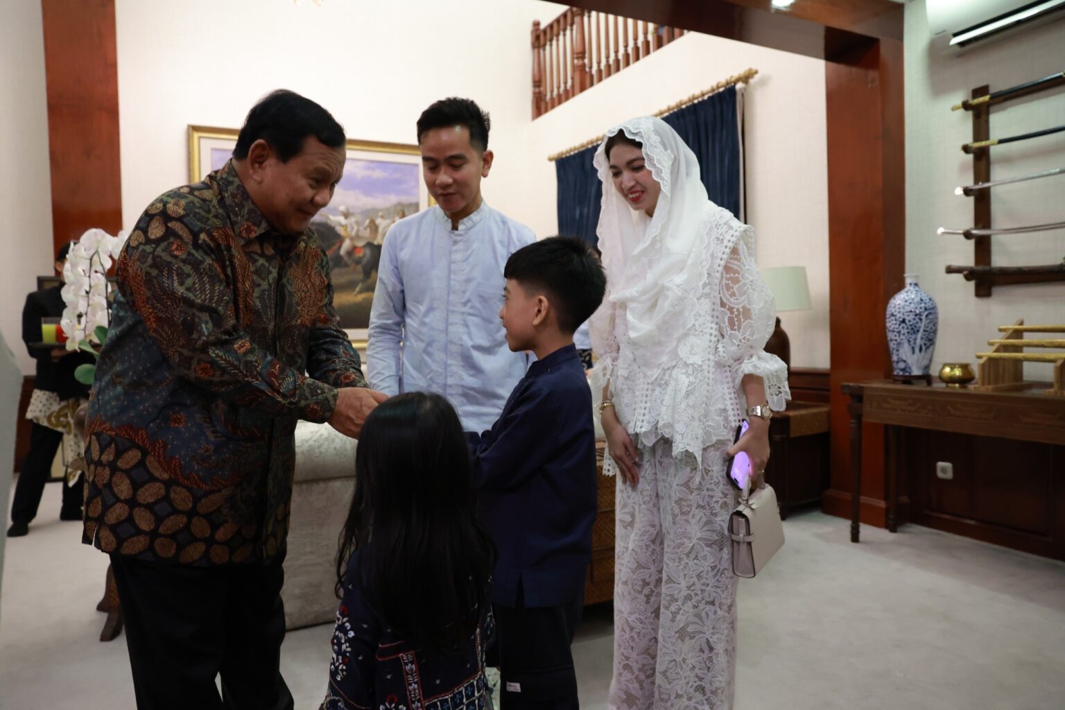 Halal Bihalal dan Momen Membahagiakan Prabowo Subianto dan Gibran Rakabuming Raka bersama Keluarga