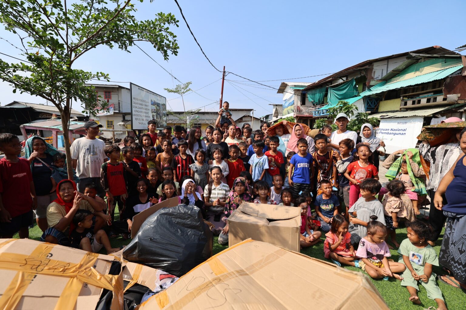 Warga Kampung Nelayan Jakarta Bersyukur dengan Bantuan Rumah Apung yang Diberikan oleh Prabowo Subianto