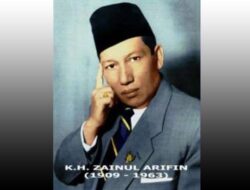 Kisah KH Zainul Arifin yang Tertembak saat Menyelamatkan Bung Karno saat Salat