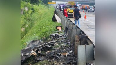 Pemilik Grand Max bernama Yanti Setiawan Budi Dharma mengalami Kecelakaan di Tol Japek KM 58