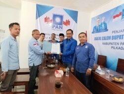 Iwan Ola, Ketua DPC Gerindra, Mendaftar sebagai Calon Bacabup ke PAN Pangandaran