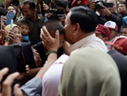 Prabowo Subianto Ensures Welfare Programs Will Benefit Children Nationwide in Indonesia