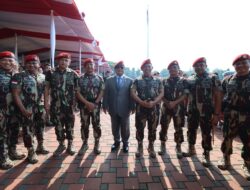 Prabowo Subianto Takes Part in Kopassus’ 72nd Anniversary Celebration, Receives Thunderous Applause