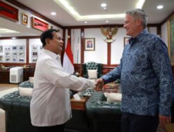 Prabowo Subianto greeted by Airlangga and OECD Secretary-General, briefed on Indonesia’s Full Membership Process