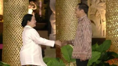 KTT WWF: Sapaan Akrab Antara Jokowi dan Puan Saat Bertemu