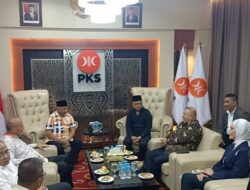 Ilham Habibie Bersama Hermawi Taslim Berjumpa dengan Ahmad Syaikhu di Kantor PKS