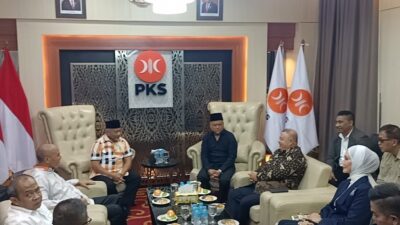 Ilham Habibie Bersama Hermawi Taslim Berjumpa dengan Ahmad Syaikhu di Kantor PKS