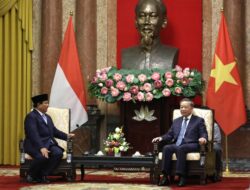 Prabowo Subianto Bertemu Presiden Vietnam di Hanoi untuk Bahas Kemitraan Strategis setelah Kunjungan ke IKN.