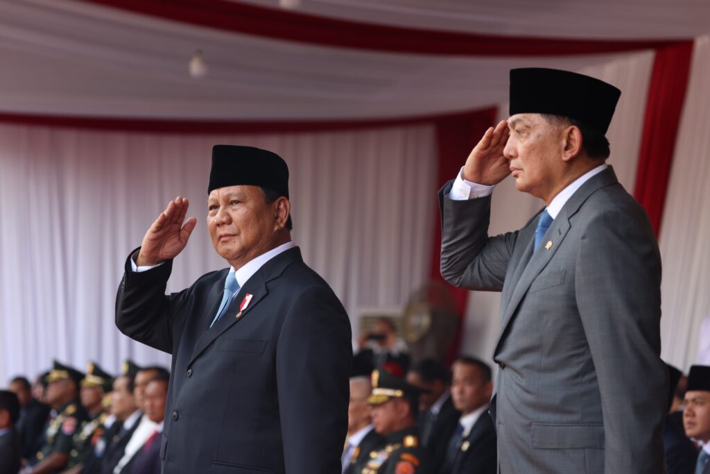 Prabowo Subianto and Defense Minister Sjafrie Greeted by Eager Crowds as They Ride Maung after Handover Ceremony