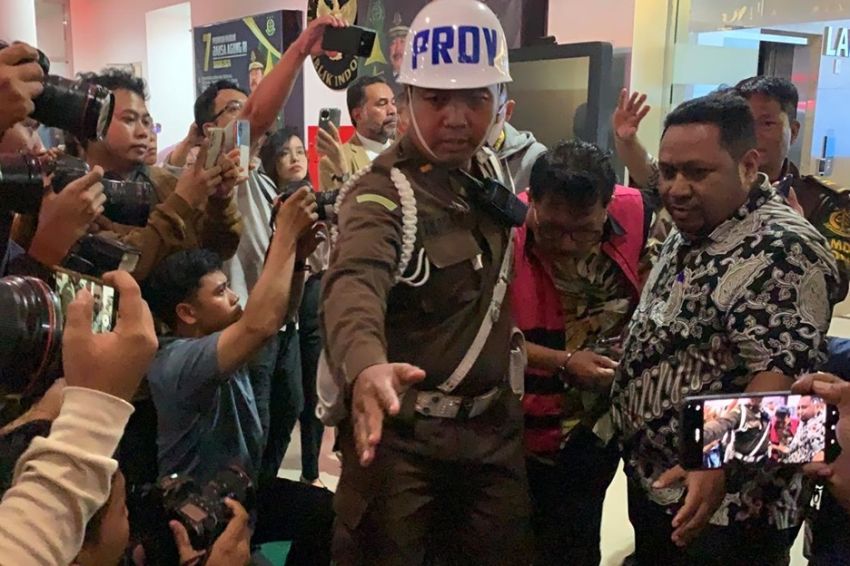 Mantan Pejabat MA yang Diduga Suap Dinyatakan Bebas oleh Ronald Tannur