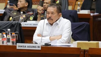 “Jaksa Agung Bicara Brimob di Komisi III DPR: Protes IPW”