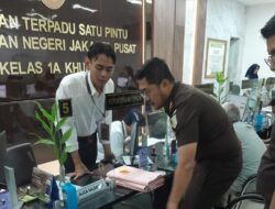 “3 Hakim Pemvonis Bebas Ronald Tannur: Sidang dan Berkasnya”