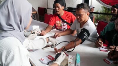 “PDIP dan BMI Gelar Cek Kesehatan dan Oli Gratis bagi Ojol: Penemuan Menjanjikan”