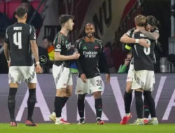 Arsenal Mendominasi PSV dengan Skor 7-1 di Liga Champions