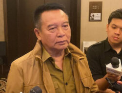 TB Hasanuddin Minta Panglima TNI Tarik Prajurit di Luar 14 Pos Kemenag