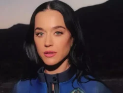 Katy Perry: Perempuan Masa Depan dalam Mendekati Realitas Luar Biasa