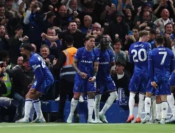 Cucurella Bawa Chelsea Menang Besar lawan Manchester United