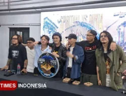 Alone At Last: Kolaborasi Besar di Panggung