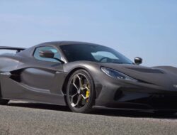 Rimac Nevera R: Mengkalibrasi Ulang Otak dengan Kecepatan