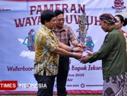 Wayang Sampah di Waterbom Yogyakarta: Karya Seni Lingkungan