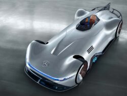Rahasia Kehebatan Mercedes Silver Arrow dengan 750 HP