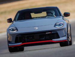 Nissan Z Nismo Versi Manual Tersedia Sekarang