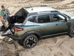 Truk Dacia dengan Tempat Tidur Lucu: Solusi Tidur Praktis