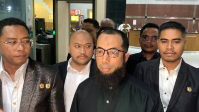 Ustaz Khalid Basalamah Didesak untuk Mengembalikan Uang oleh KPK