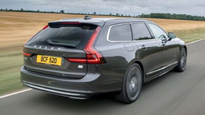 Kematian Volvo V90: Menyoroti Tren SUV yang Bertanggung Jawab
